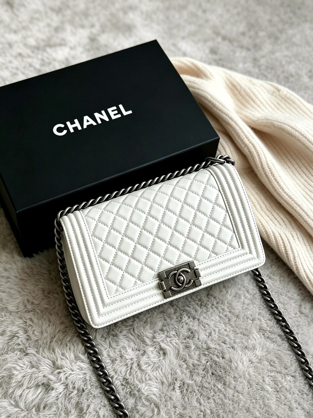 Boy Medium Quilted Bag